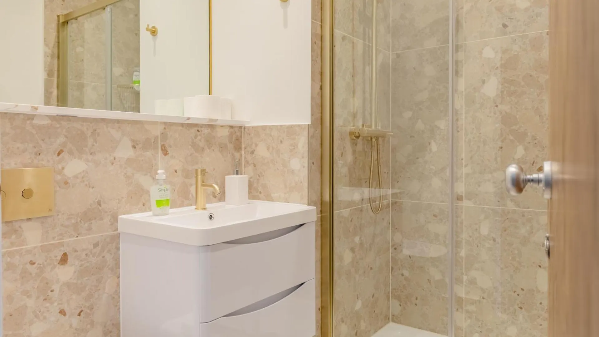 Chic 2Bd Hideaway In The Heart Of Shoreditch London 0*,  United Kingdom