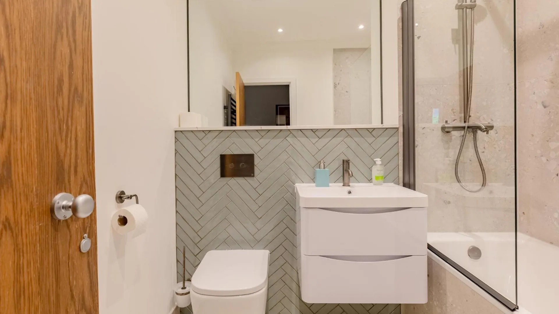 Apartment Chic 2Bd Hideaway In The Heart Of Shoreditch London United Kingdom
